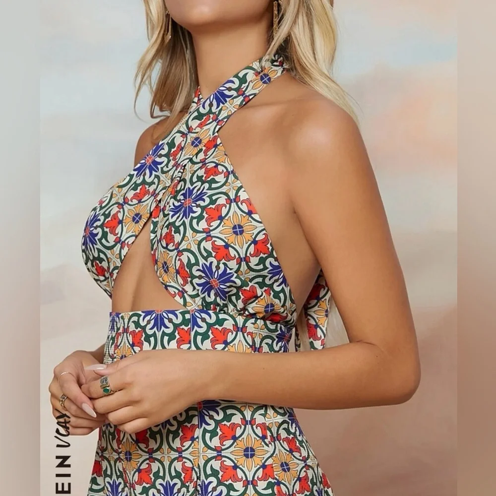 Crisscross Tie Backless Floral Romper - Picture 3 of 3